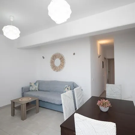 Island Dreaming Opal 2 Bd In Mykonos With Shared Pool Plintri